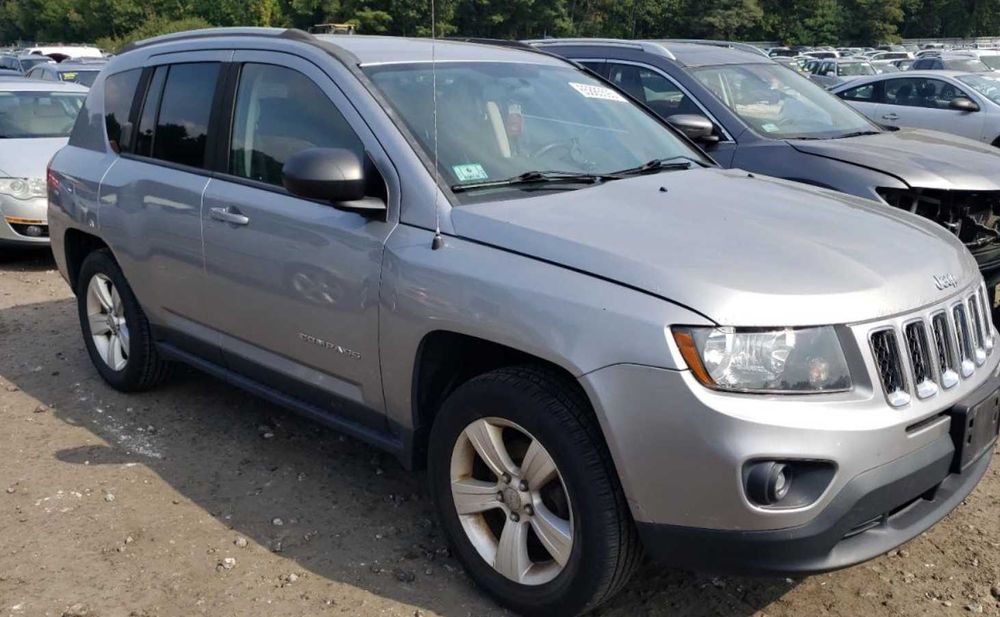 Комплект Крило Бампер  Фара Капот Джип Компас  Jeep Compass Разборка