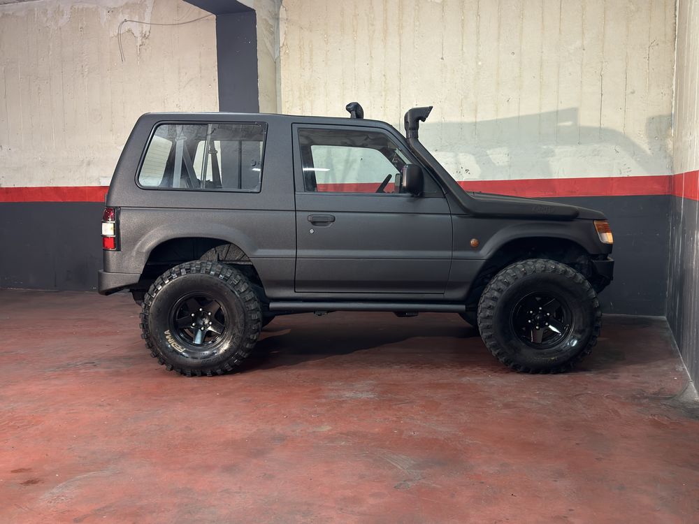 Mitsubishi Pajero 2.5