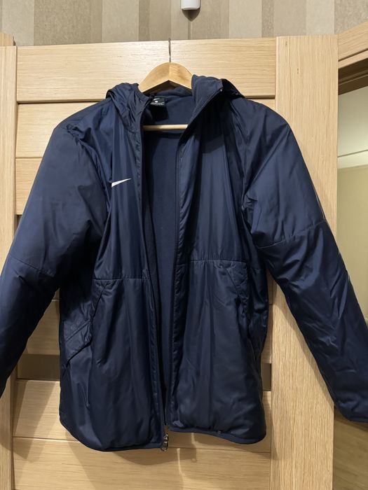 Спортивна куртка nike на флісі дитяча