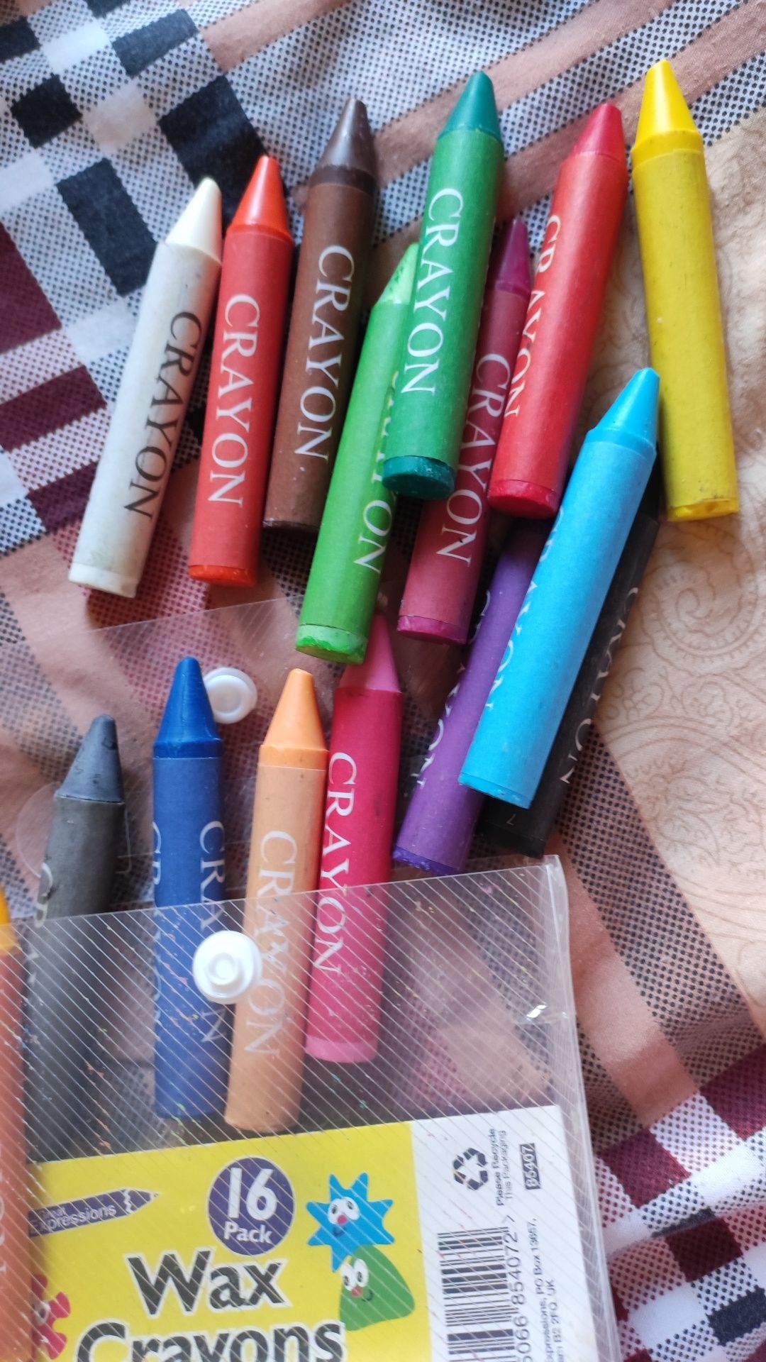 Crayons max 16 шт олівці