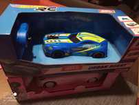 Nowy samochód hot wheels zdalnie sterowany