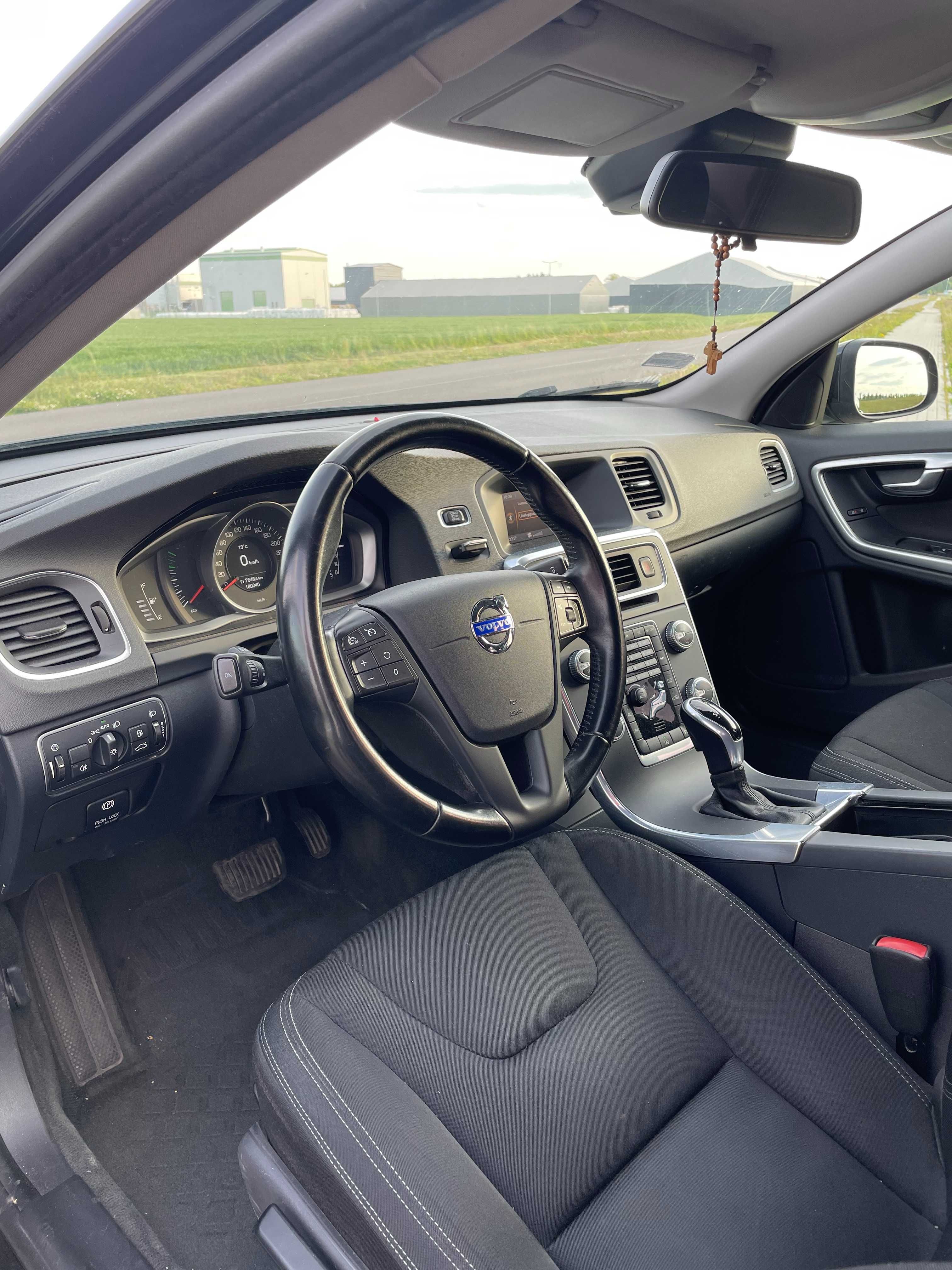 Volvo S60 D4 2.0 181KM