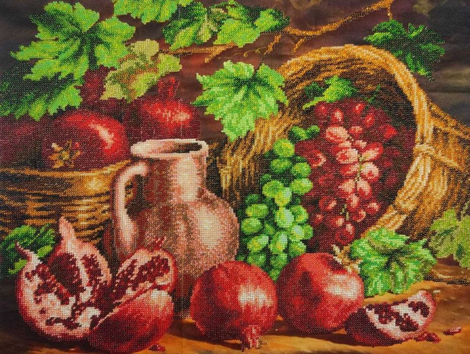 Натюрморт. Гранаты — картина ручно работы вышитая бисером