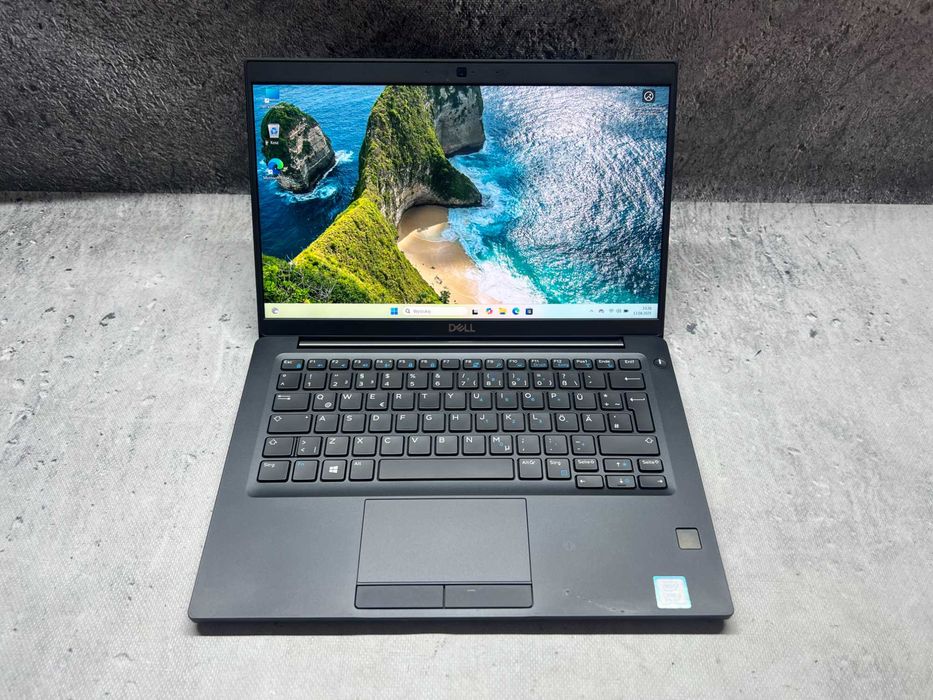 Dell Latitude 7390 / i5 8350u / 8GB DDR4 / 256SSD / 13.3 FHD / W11
