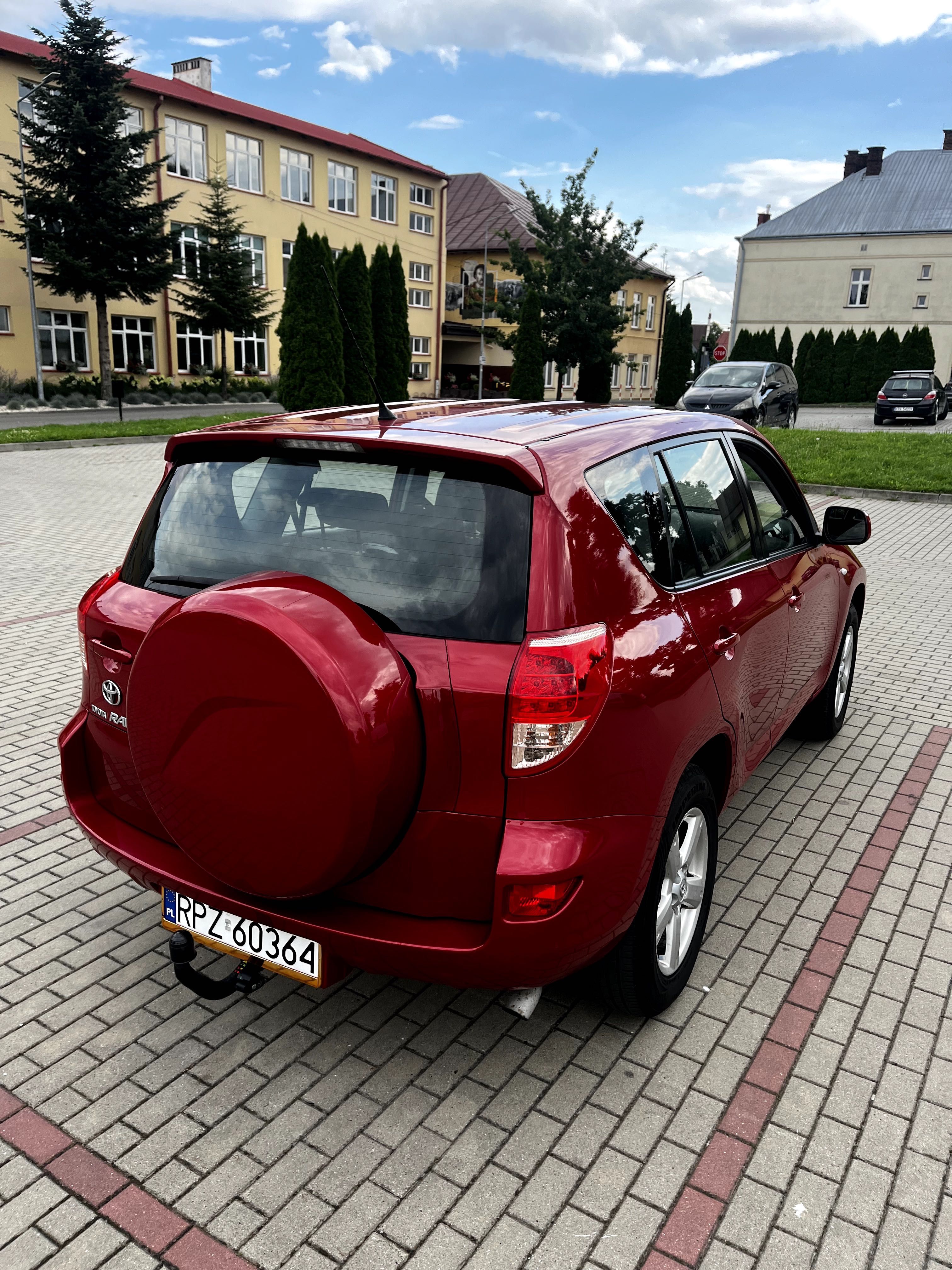 toyota  RAV4 2.2 D-4D 136KM 4X4 2007