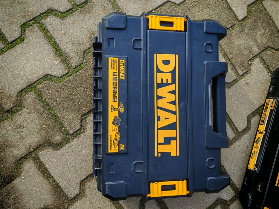 Walizka narzędziowa DeWalt