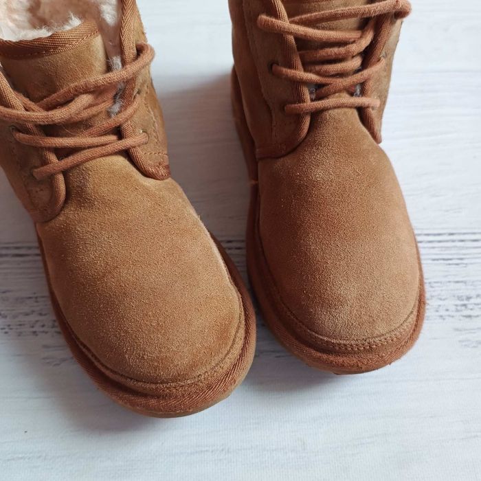 UGG оригінал на натуральному хутрі р35 на ніжку до 22см без нюансів
