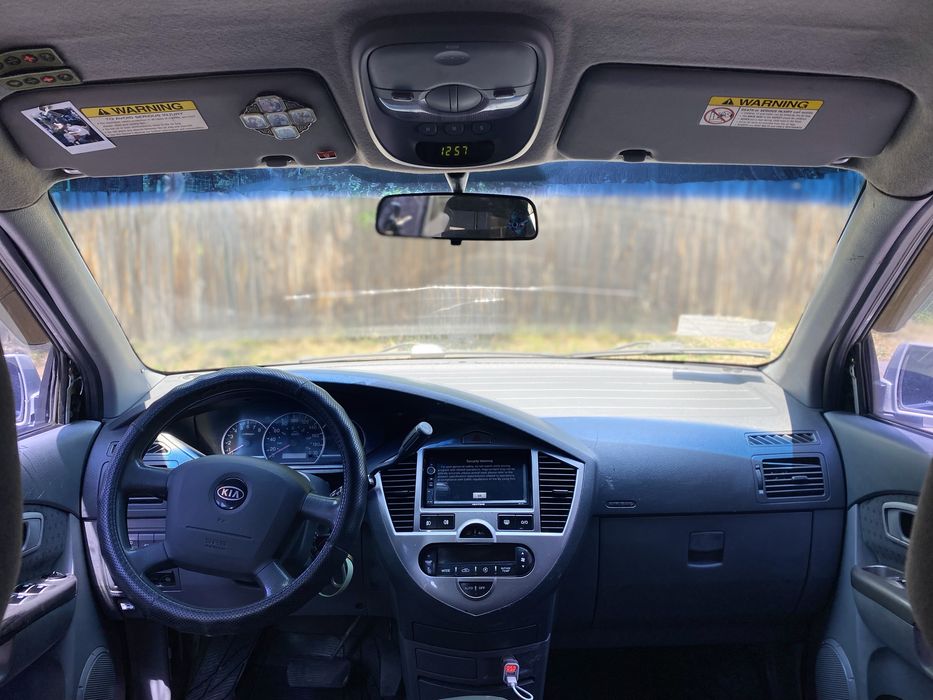 Kia Carens 2003р 1.8 газ бензин автомат