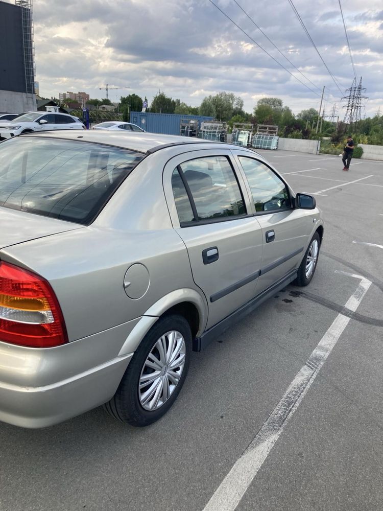 Opel Astra g.