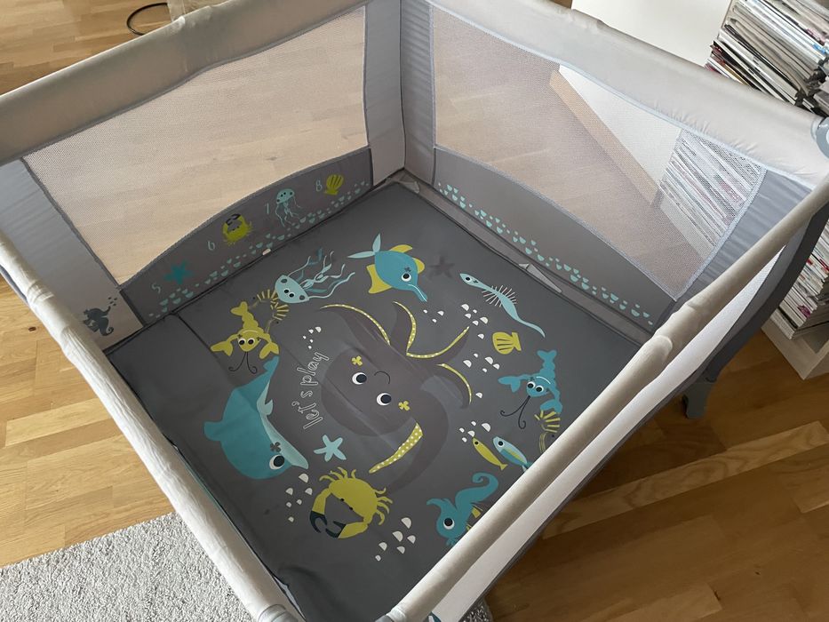 Kojec łóżeczko szare Baby Design 105x105 cm Stan bardzo dobry