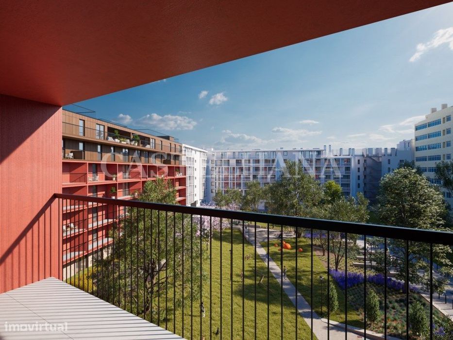 Apartamento T2 com área exterior e garagem no Areeiro, Lisboa