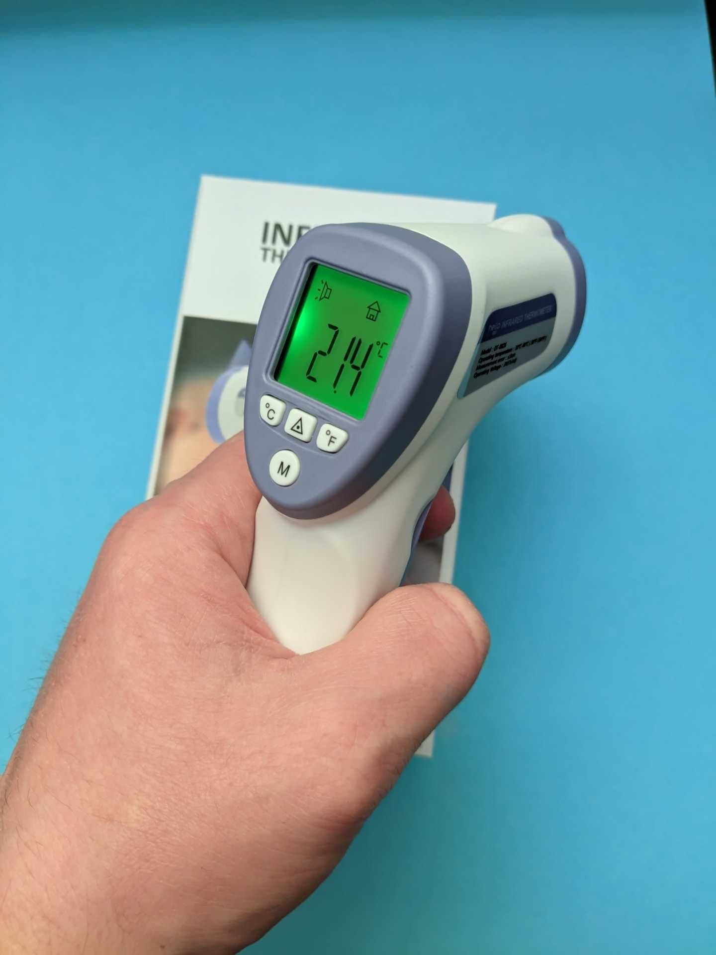 Бесконтактный электронный термометр для измерения температуры тела