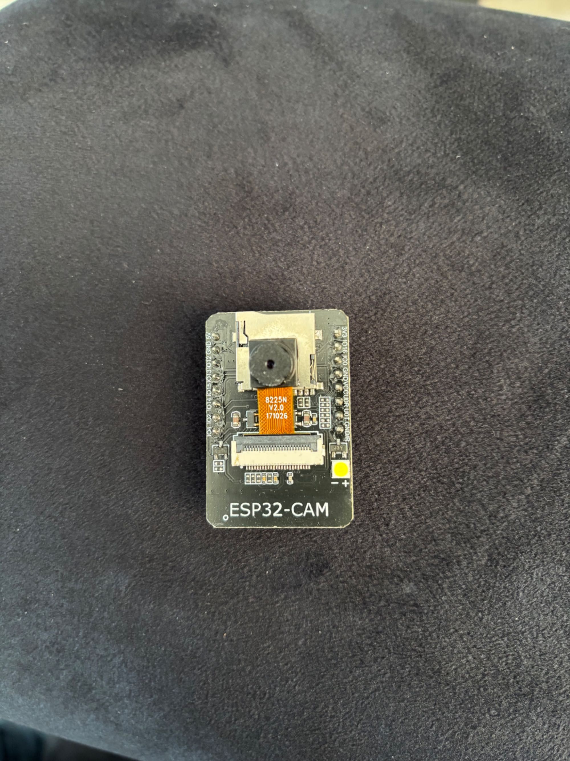 Flipper Zero z modułem WiFi oraz licznik Geiger’a plus kamera esp32