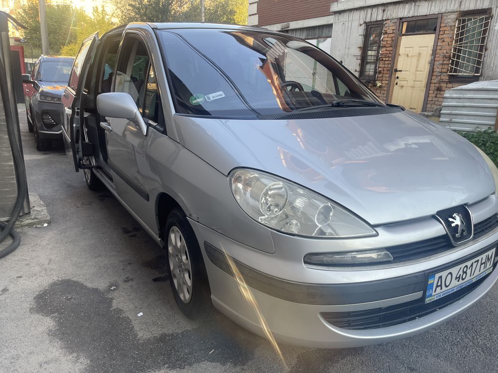 Peugeot 807, 2003 рік, двигун 2л. газ/бензин, механіка
