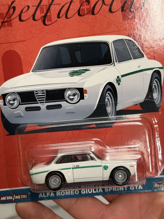 Hot Wheels Premium Alfa Romeo Giulia Sprint GTA Quadrifoglio Spettacol