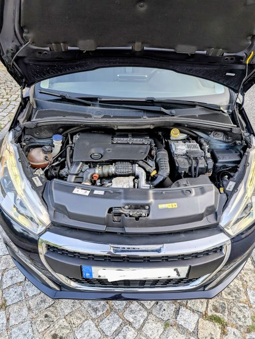 Peugeot 208 1.6 BlueHDI 100cv - chave na mão