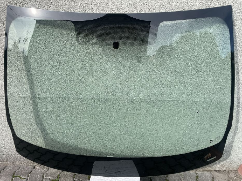 Renault Megane III  / szyba przednia czołowa / ORG.