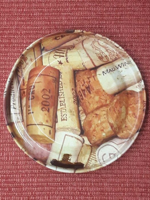 Pudełko kolekcjonerskie, ozdobna puszka na wino, z rafią, na prezent.