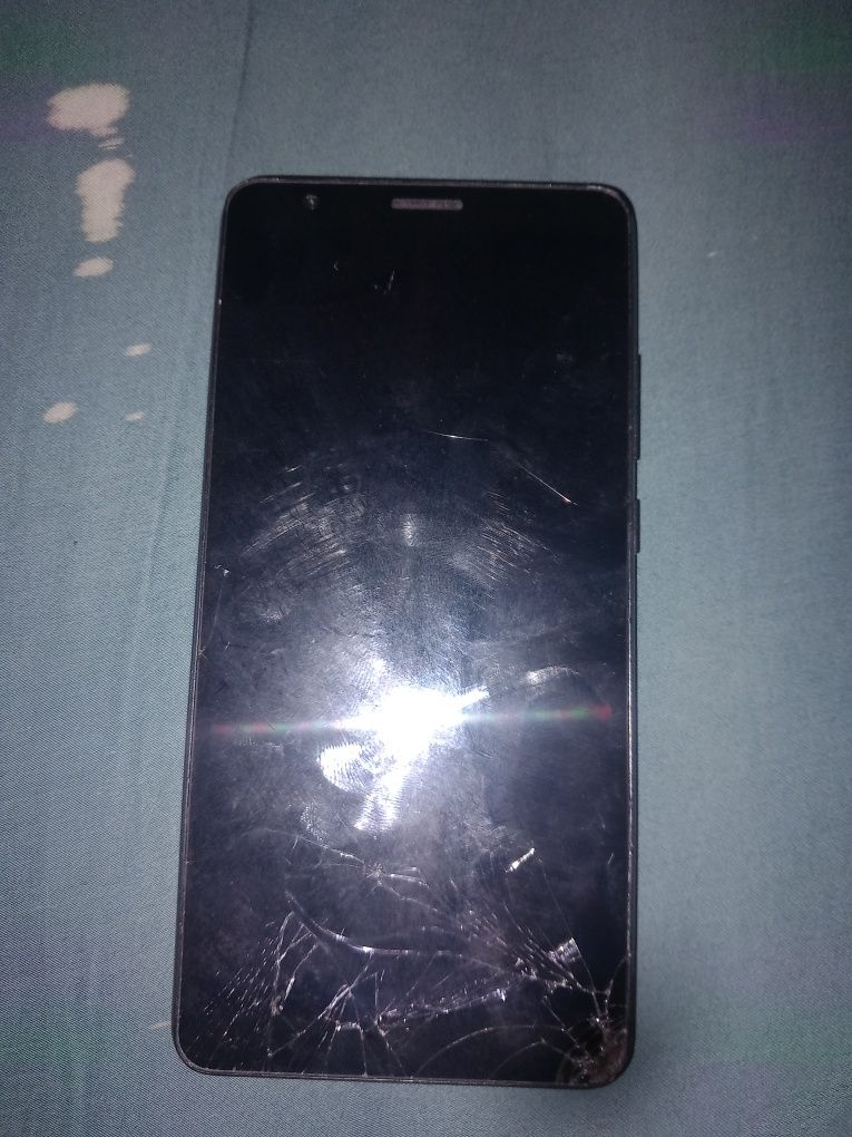 ZTE muito bom e está em bom estado
