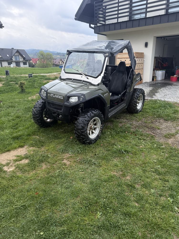 Polaris RZR 800 buggy