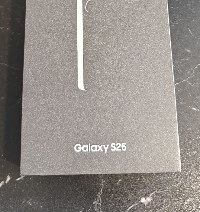 Telefon Samsung Galaxy S25 12/128 Silver Shadow