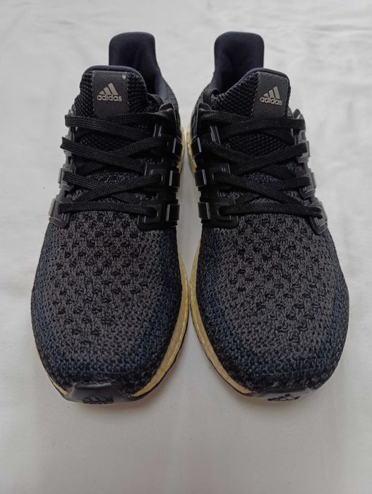 Кросівки спортивні жіночі Adidas Ultra Boost