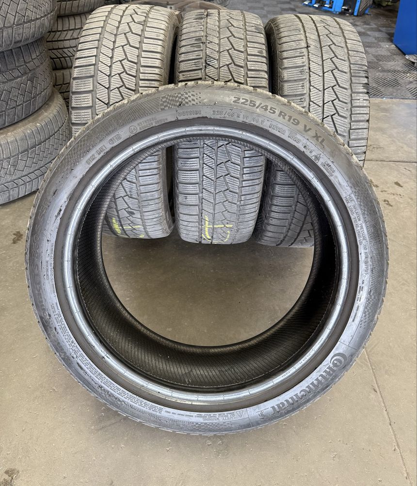 Opony Continental WinterContact TS 860S SSR