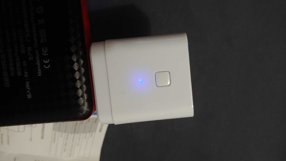 Умная зарядка 5v -12v 2,5A Smart Life управление приложением новая