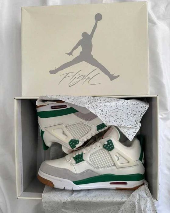 Buty męskie Trampki Nike_Air_Jordan_4_Retro_Pine_Green__Roz.40