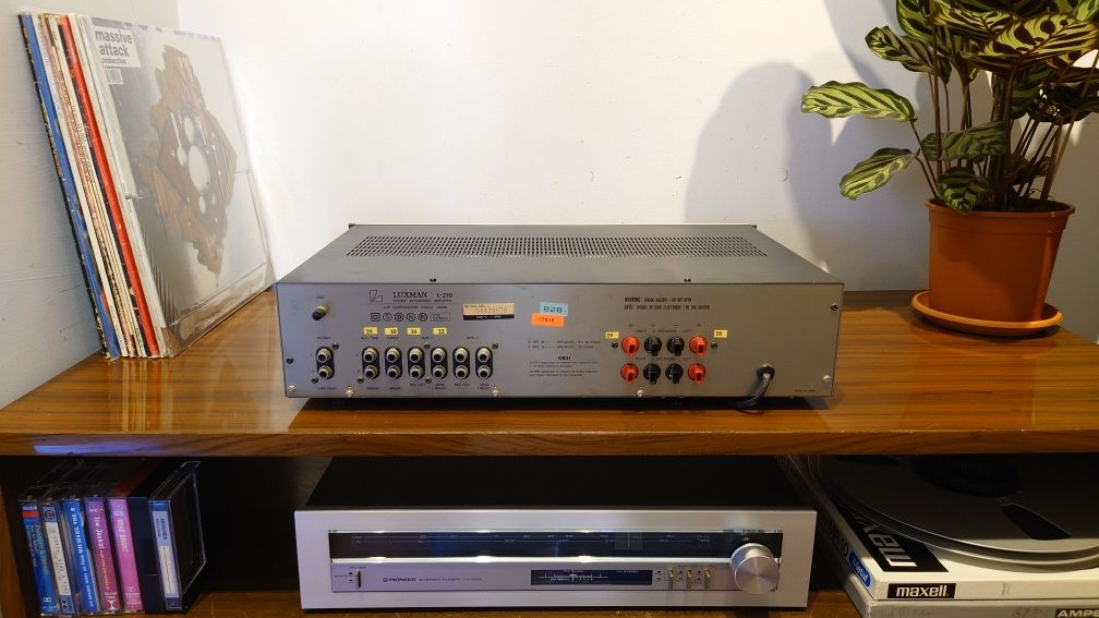 Luxman L210 wzmacniacz stereo, vintage lata 80te