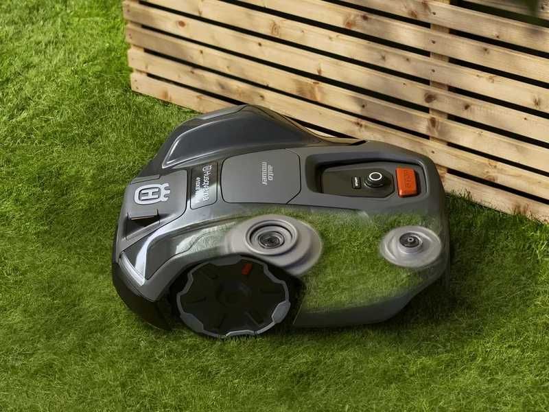 Robot koszący Husqvarna Automower® 405XE NERA, montaż, serwis RATY