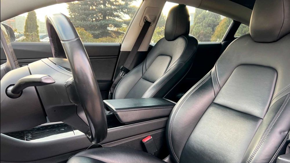 Tesla Model3 в оренду (Львів)