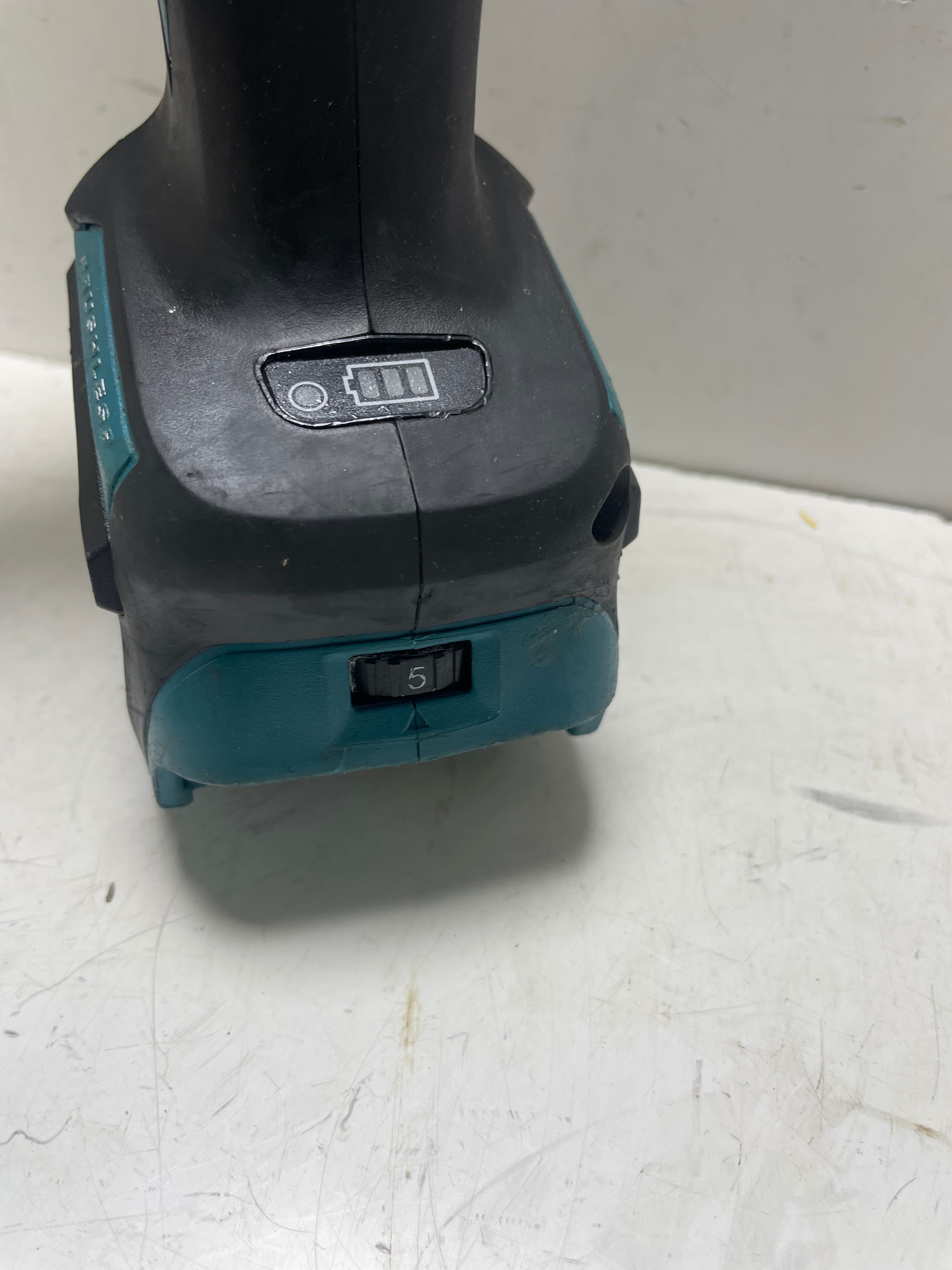 Makita DGA519(125/Xlock)/акумуляторна болгарка макіта 18в
