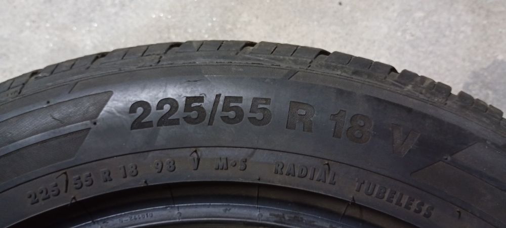 Pneus R18  manca continental