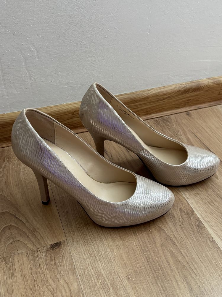 Deichamann zlote szpilki na obcasie buty na wesele rozmiar 38