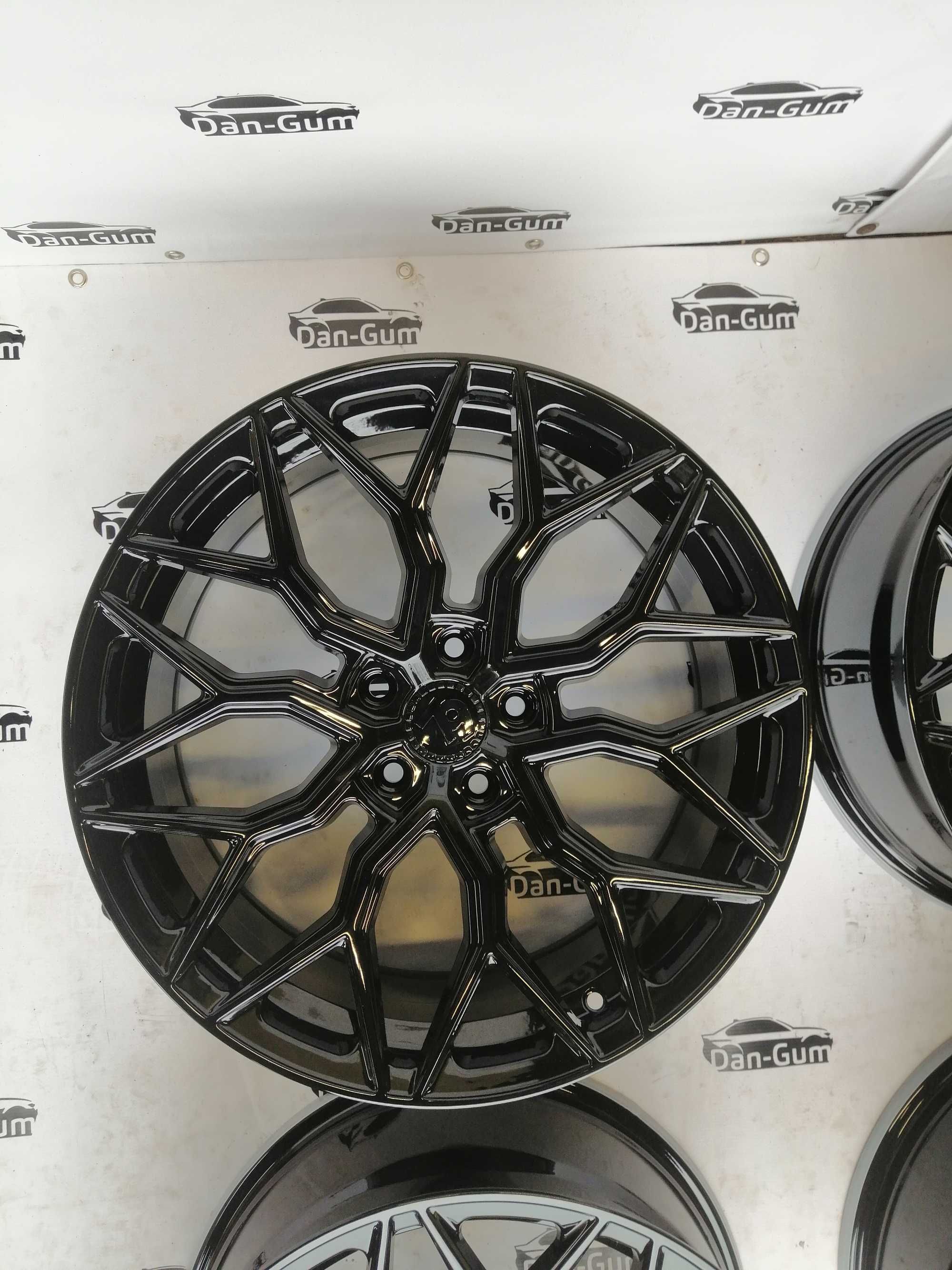 Felgi aluminiowe 5 x 112 R 19 Alufelgi oryginalne Seventy9 Audi Vw