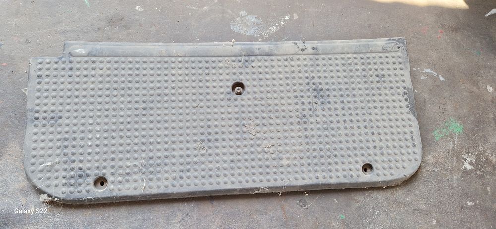 Підніжка бокова Трафік 2