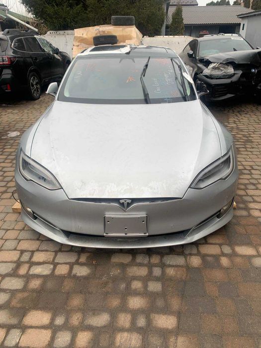 Tesla model S Розборка шрот запчастини для Тесла модел с