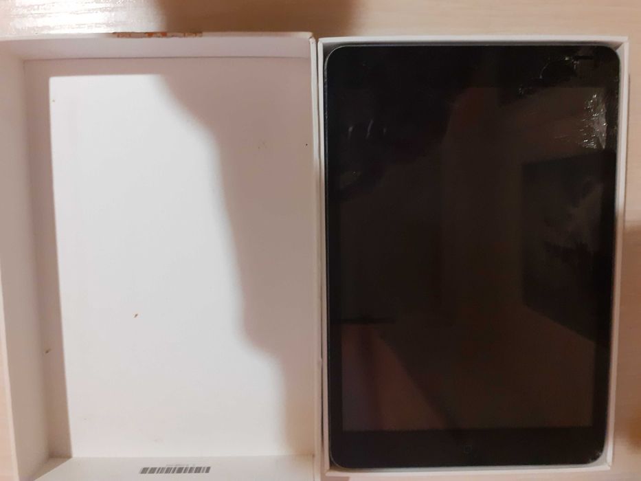 Ipad mini на запчастини