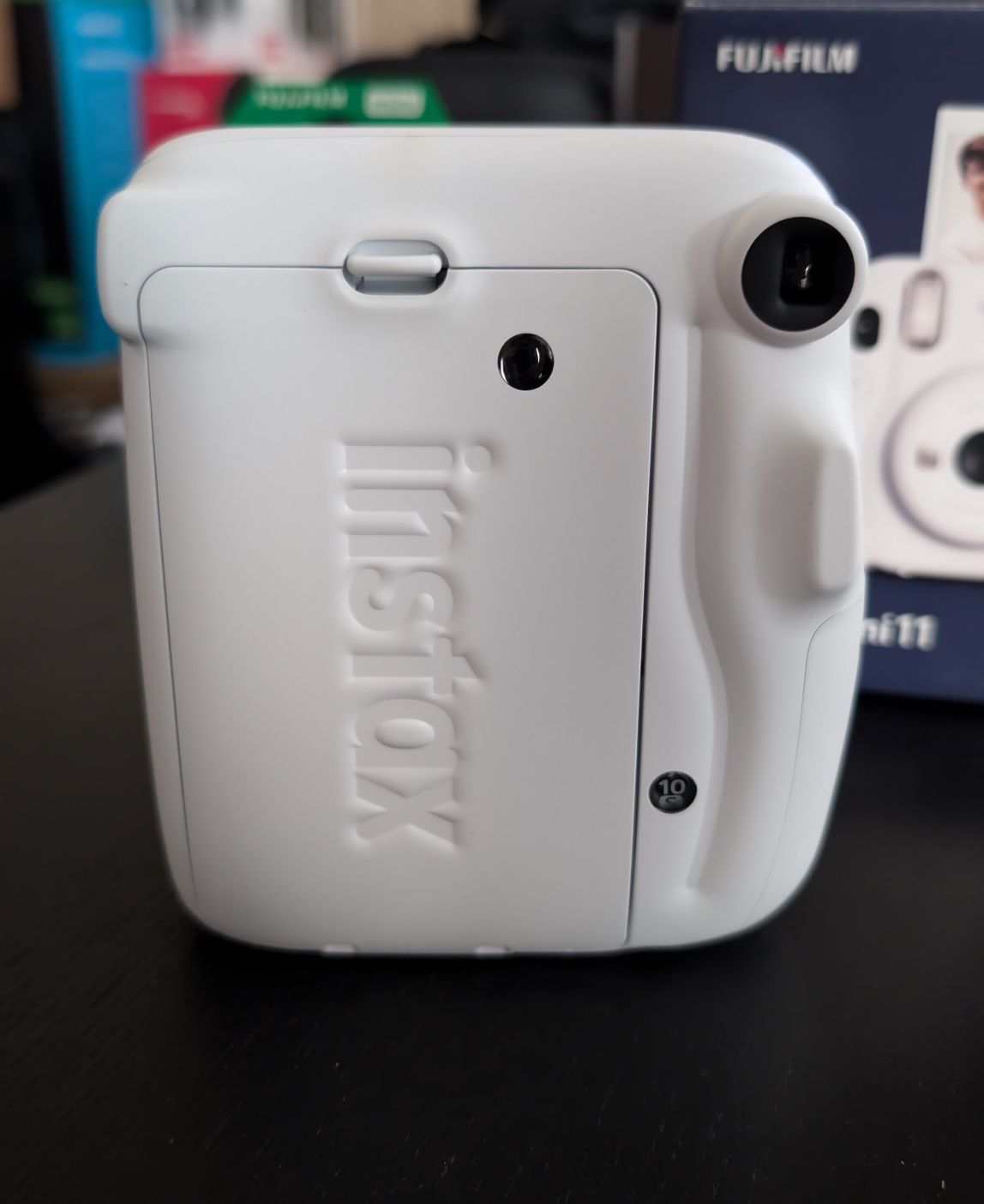Câmara Instax Mini 11 NOVA + Pack 20 fotos