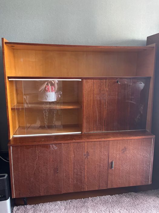 Сервант/ Буфет/ Шафа