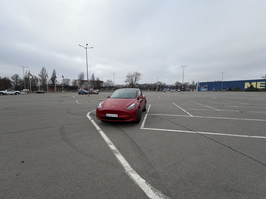 Tesla Model Y Long Range 2022 – розмитнена