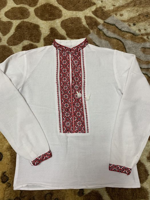 Вишиванки на хлопчика , 10-12 років