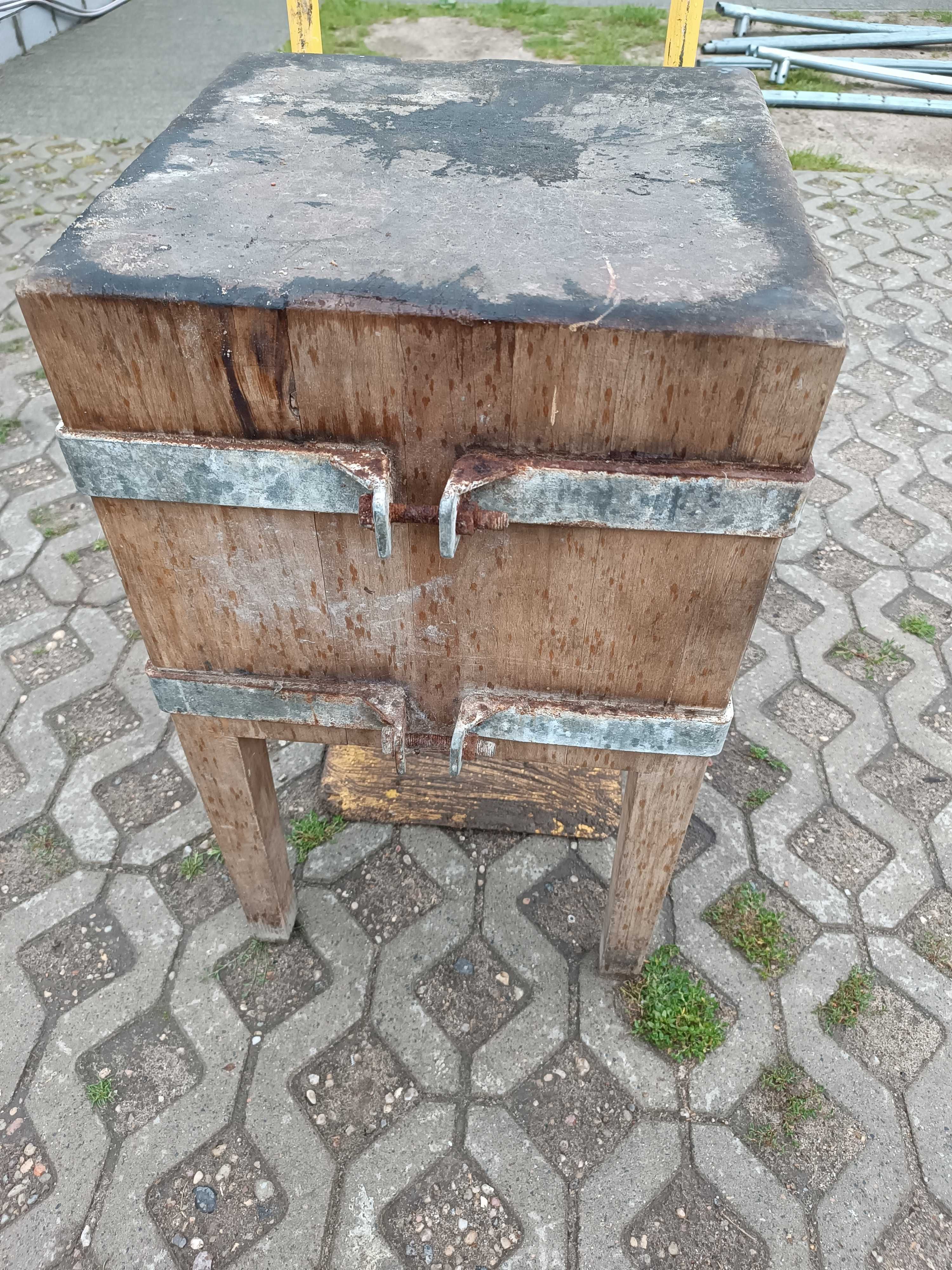 kloc masarski rzeźnicki drewniany taboret pień pieniek rozbiorowy