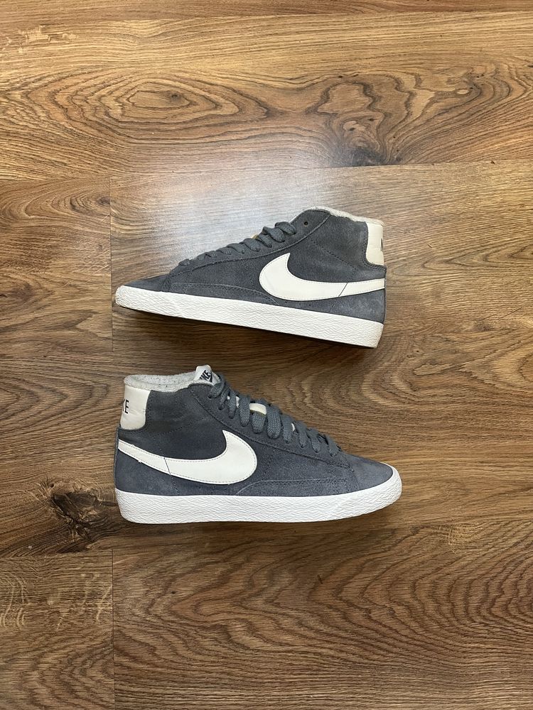 Кроссовки Nike Blazer