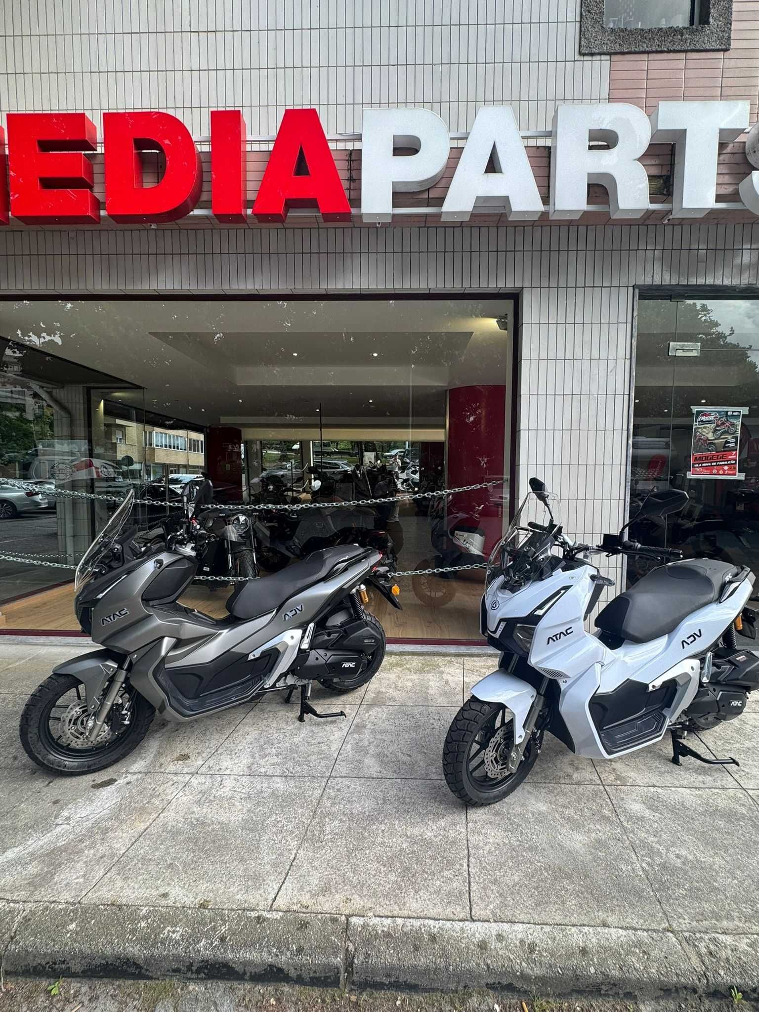 SCOOTER ATAC ADV 125