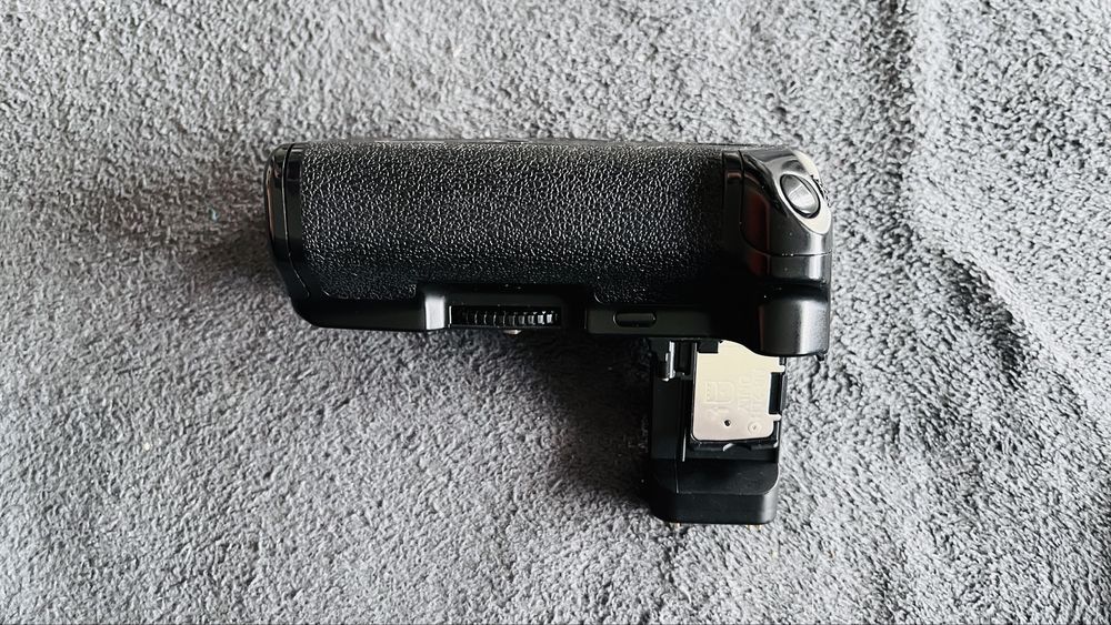 Canon EOS 400D grip