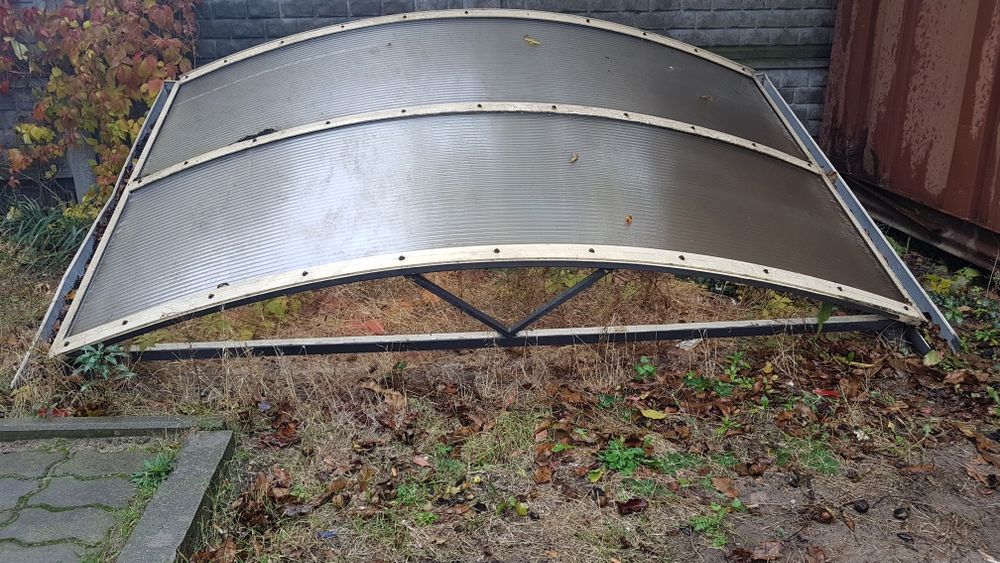 Daszek z poliwęglanu , mocny