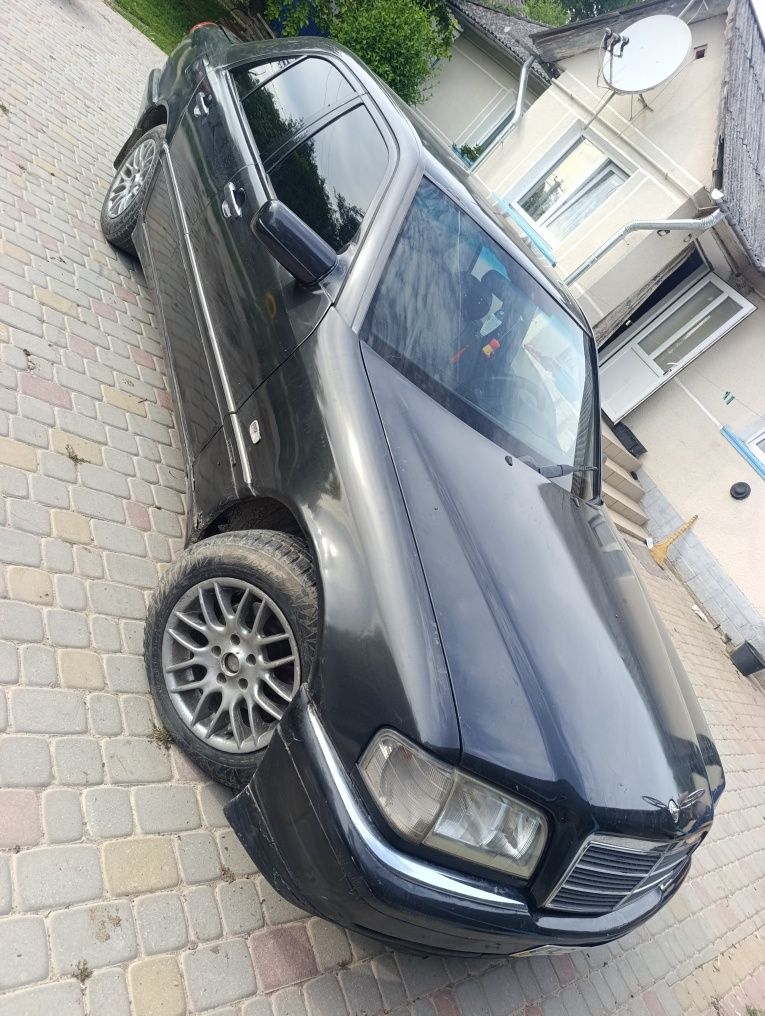 Мерседес 202 1.8 бенз 1999 р