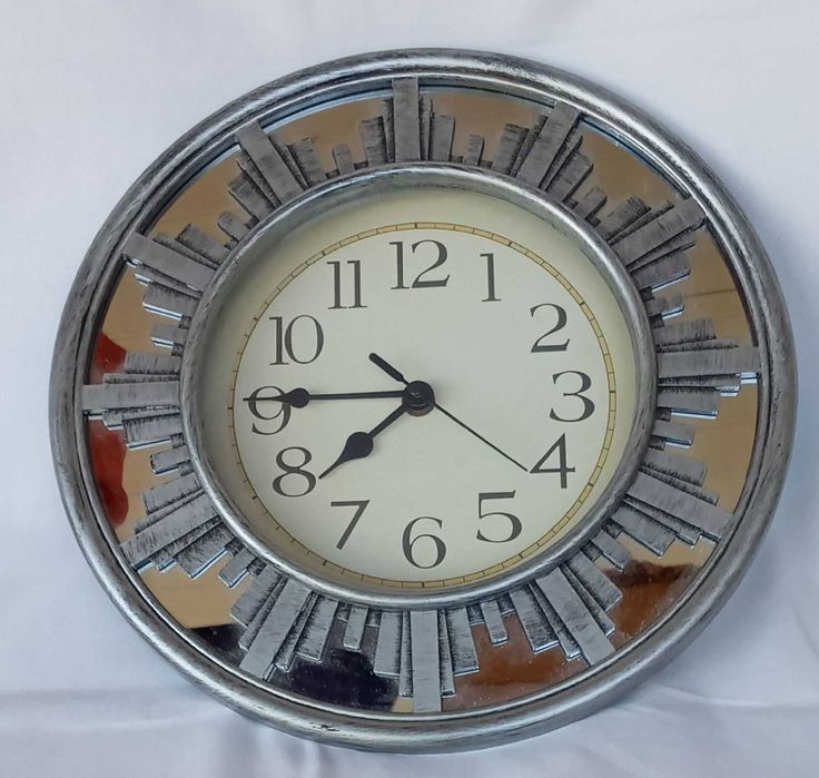 Продам настенные часы